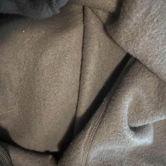 Super Soft NY 1992 Sleeveless Hoodie - Picture 6 of 9